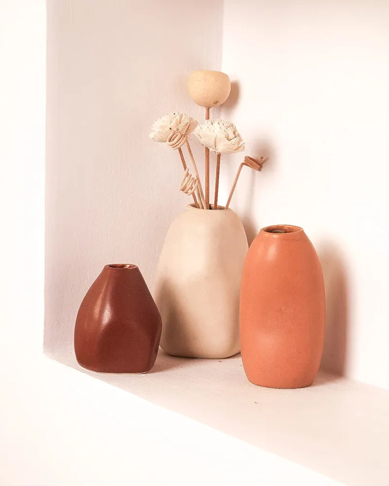 PUREZENTO Rustic Ceramic Bud Vase - Set of 3 | Centerpiece & Showpiece for Home Decor, Living Room, Bookshelf & Tabletop Styling | Decorative Vase for Pampas Grass, Dried & Artificial Flowers
