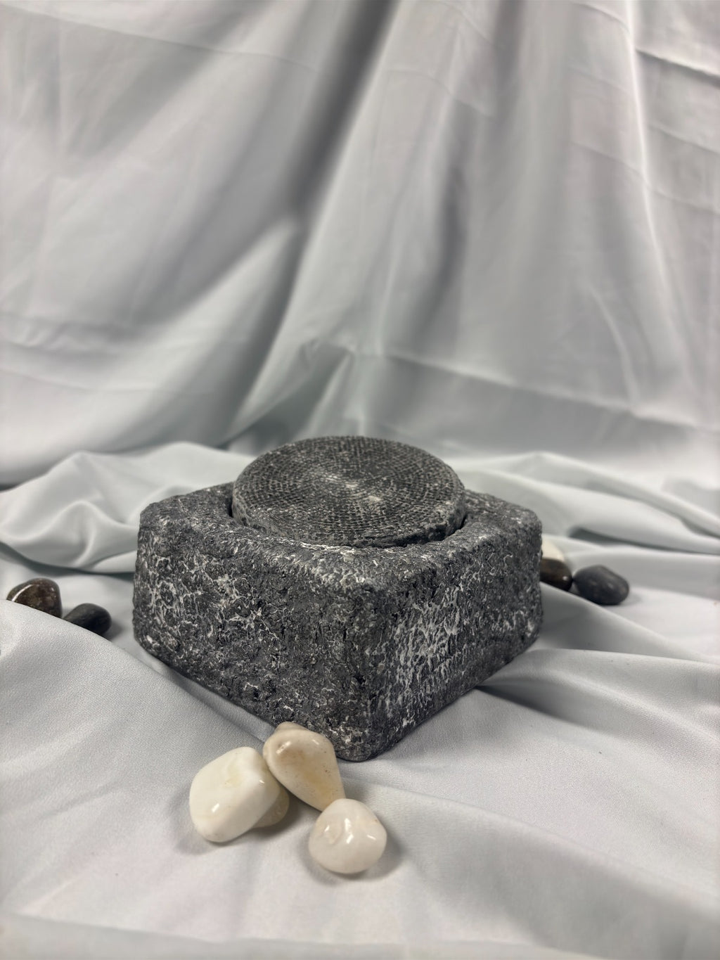Barosi Planter – Mycelium-Based Stone Textured Eco Pot (PL 301)