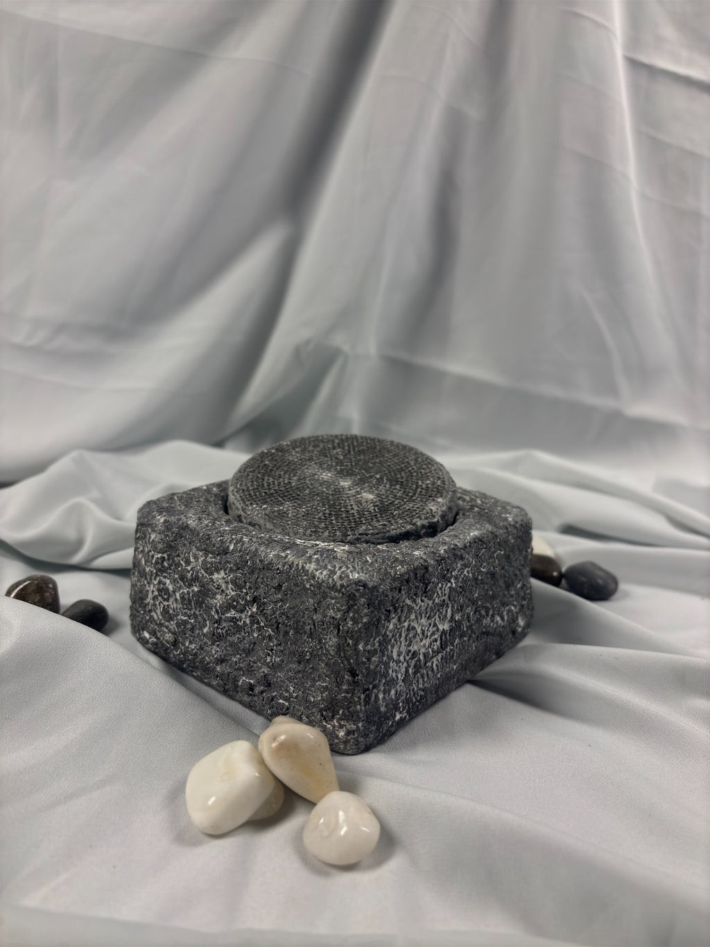 Barosi Planter – Mycelium-Based Stone Textured Eco Pot (PL 301)