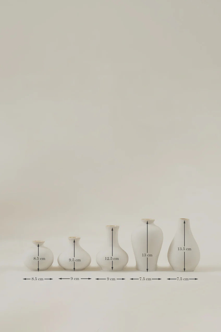 Bloosmom Flower Vase - White & Black